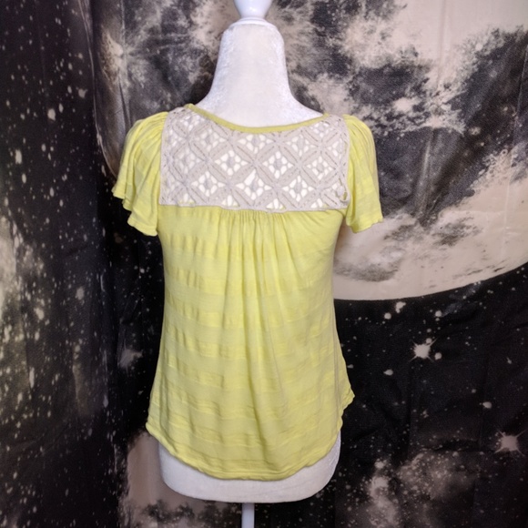 Kirra Lemon Yello Flowy Top - Picture 4 of 7
